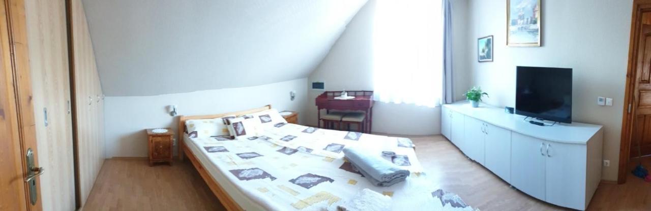 Ilona Apartmanok Балатонбоглар Екстер'єр фото